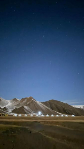 Aksay yurt Camp